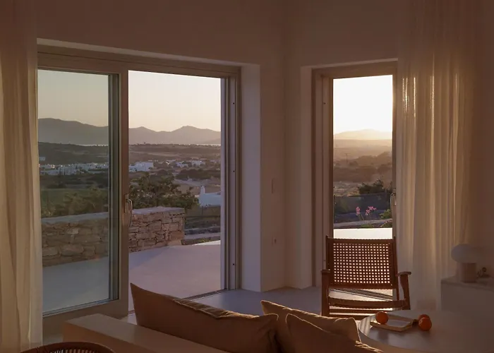 Melora Paros * Aliki (Paros)